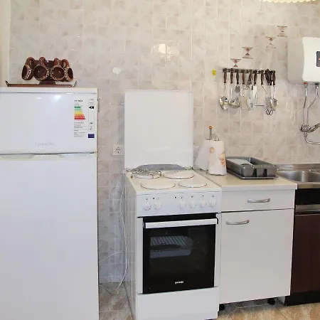 Holiday home Lara - Pul410 By Interhome Peroj
