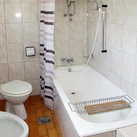 Holiday home Lara - Pul410 By Interhome Peroj