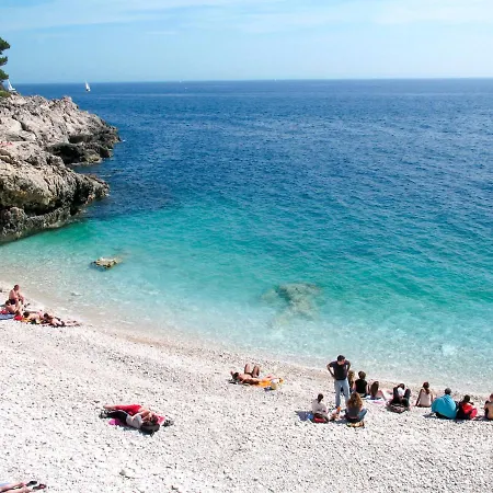 Lara By Interhome * Peroj