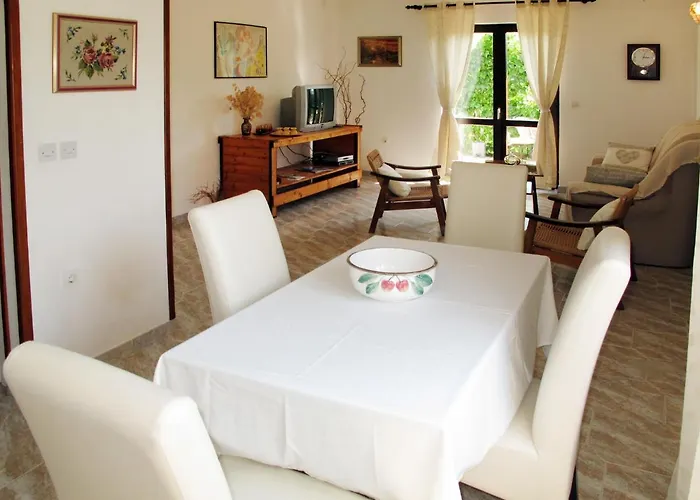 Semesterbostad Lara By Interhome