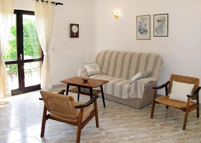 Semesterbostad Lara By Interhome